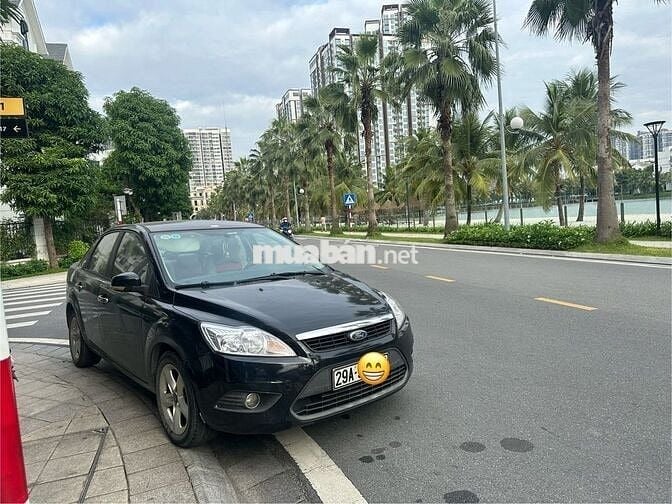 Bán xe Ford Focus 2011, MT 1.8, còn tốt