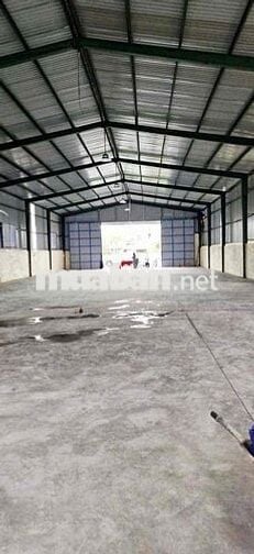 Cho thuê kho xưởng mặt tiền đg quốc lộ 1A,Bình Tân dt 900 m2 90tr