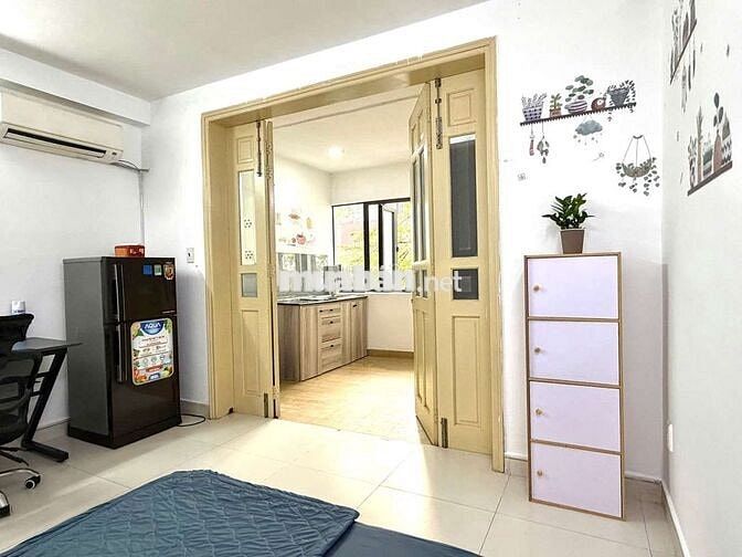 Phòng trọ sinh viên giá rẻ ngay lạc long quân gần ngã tư bảy hiền