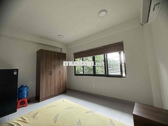 Căn Hộ Dịch Vụ Mới 100% Cửa sổ Lớn full nội thất