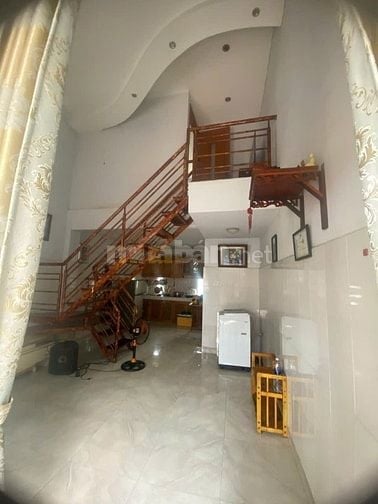 Cần cho thuê nhà nội thất đầy đủ giá rẻ ngay ngã tư ga(k nhận mô giới)