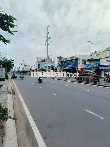 MẶT TIỀN TÂN KỲ TÂN - NHÀ 4 TẦNG, DT: 5X35,6 , BÌNH TÂN GIÁP TÂN PHÚ