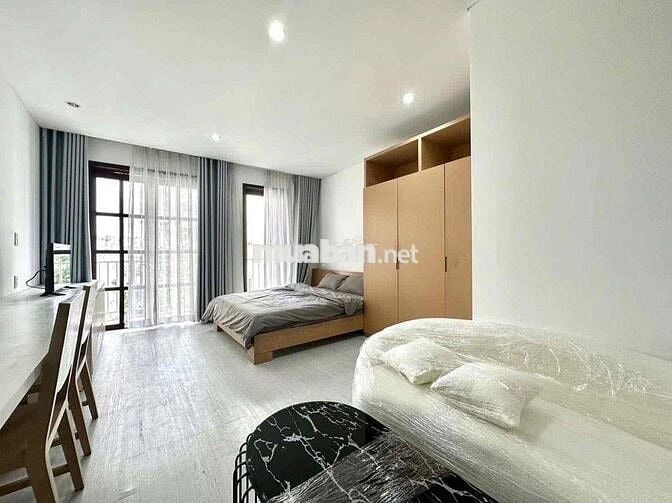 Phòng Ban Công Xa Bếp Phan Xích Long Phú Nhuận Gần Trường Sa Cầu Kiệu