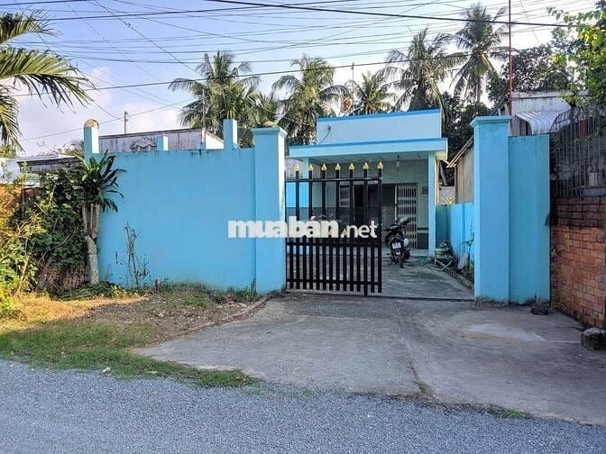 Cần bán gấp căn nhà cấp 4 ở MT đường Võ Văn Điều 200m2 SHR giá 990tr