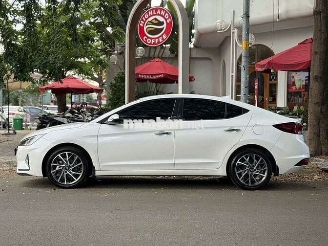 Sản xuất 2020 2.0 AT - 80000 km xe quá mới