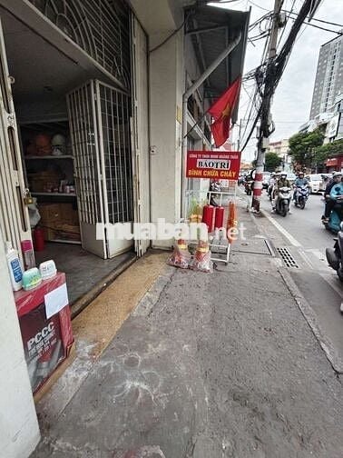 Cho thuê mặt tiền kinh doanh Quận 4