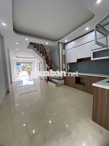 Nhà 5 tầng ngõ Ôtô đỗ qua cửa tại Đồng Mai.gần QL6,YÊN NGHĨA,Giá 3,7tỷ