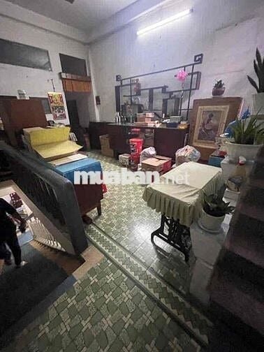 Nhà 3 tầng mặt tiền Hậu Giang-q6 sầm uất(4m x 31m)