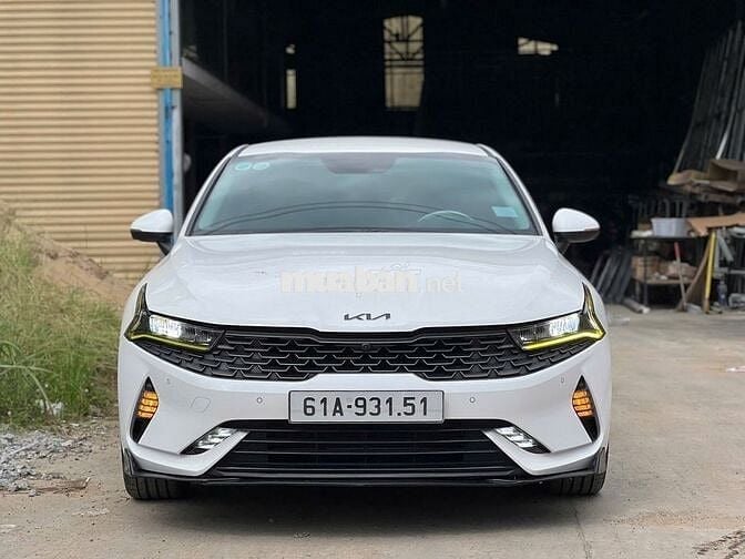 Kia K5 đăng ký tháng 10/2024 đi mới 8.000 km