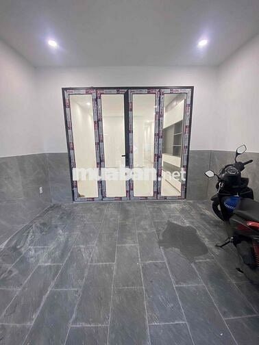 Bán nhà full mới 100% nội thất cơ bản hẻm đường Hồ Văn Long- phường BH