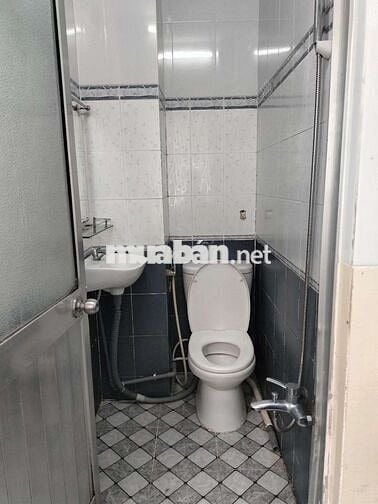 PHÒNG MÁY LẠNH MỚI THOÁNG MÁT LÊ TRỌNG TẤN