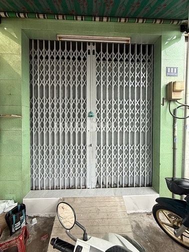 Cho thuê nhà MT số 111 Tân Hóa, P14, Q6 cũ 3m x 17m , trệt, gác suốt