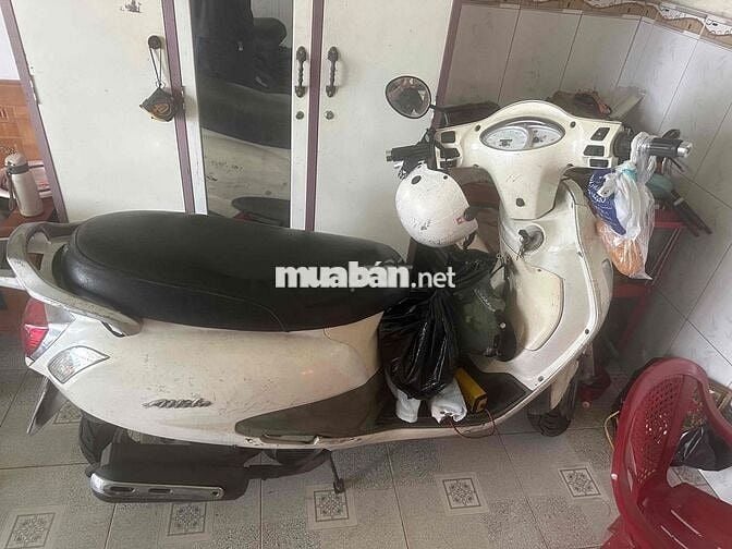 SYM Attila Elizabeth Trắng