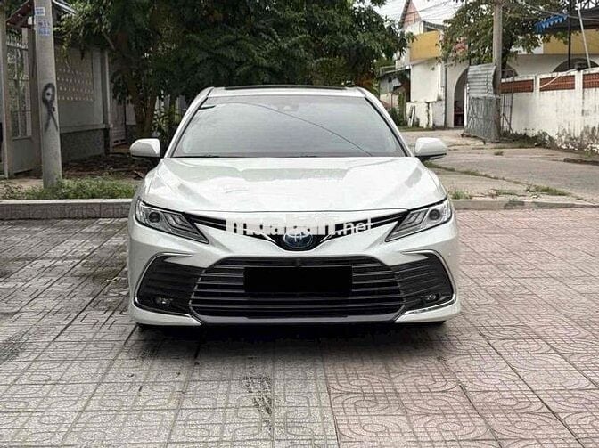 Toyota Camry 2022 2.5HV (Hybrid) - 47000 km