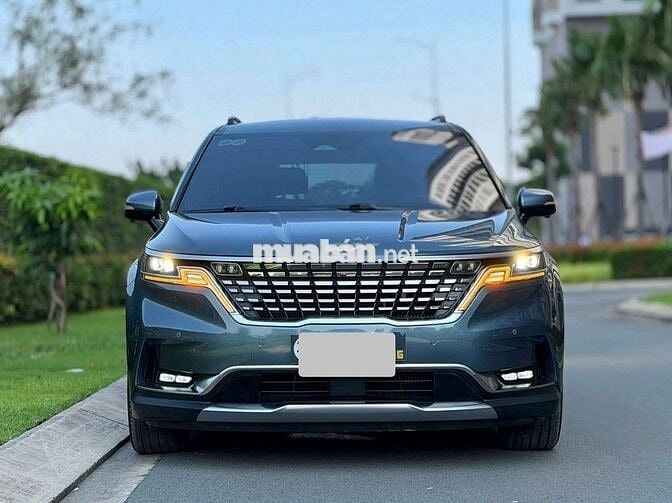 Kia carnival 2.2D signature- 45000 km