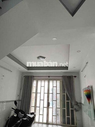 Nhà đẹp 4x11, 2 phòng ngủ 2 wc, hẻm VIP 201 Nguyễn Xí