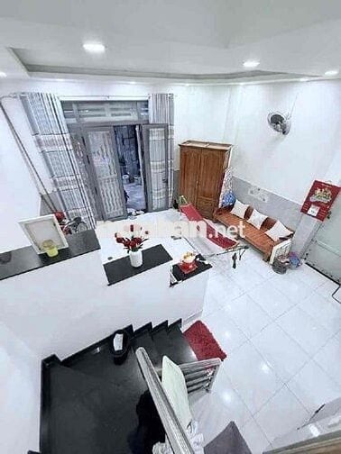 Siêu phẩm lô gốc 2 Tầng Btct, h4m, Tân Hương, Dtsd 70m2, Nhinh 3 Tỷ