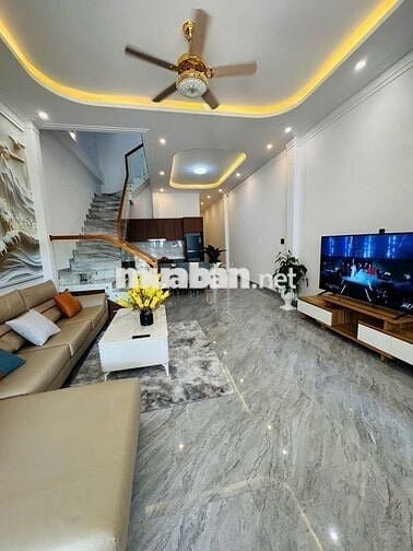 Nhà mới xây kiên cố - Biệt thự P2 TP.Bảo Lộc đầy đủ giấy phép xây dựng