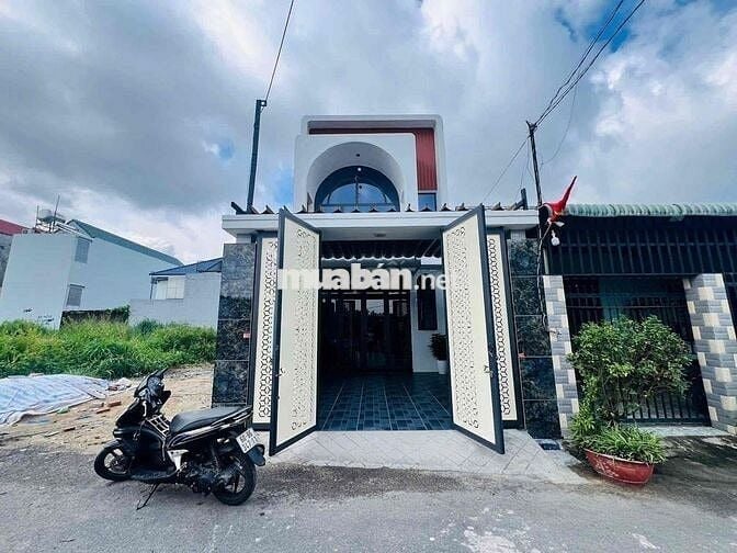 Bán nhà Gác Lững gần chợ Thạnh Phú, gần Trường học cấp 1 2 3