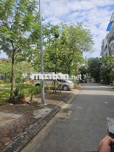 💥 GIANG BIÊN – ĐẤT TÁI ĐỊNH CƯ – NGÕ THÔNG, Ô TÔ – GẦN HỒ,
: 60m²