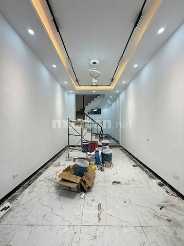 NGÃ TƯ SỞ - PHÂN LÔ QUÂN ĐỘI - ÔTÔ VÀO NHÀ - 1 NHÀ RA PHỐ - HAI THOÁNG