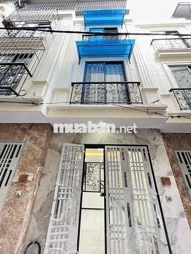 7,35 tỷ NGỌC THUỴ  ĐƯỜNG TRƯỚC NHÀ 5 m THÔNG , THOÁNG