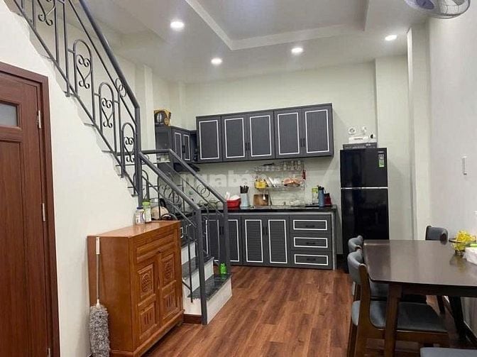 NHÀ ĐẸP -TÂN PHƯỚC Q10 –1 TRỆT 2 LẦU- 35M2-4 PN-3 WC-HẺM 3G-6.5 TỶ TL