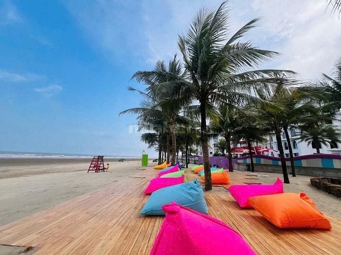 Biệt thự mặt biển LH: 0343876669