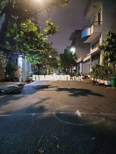 Bán nhà 84m2 -  HT02 , P. HIỆP THÀNH - GIÁ CHỈ 5,6 TỶ