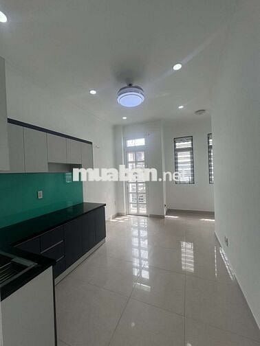 Bán nhà hẻm xe hơi gần Aeon Tân Phú