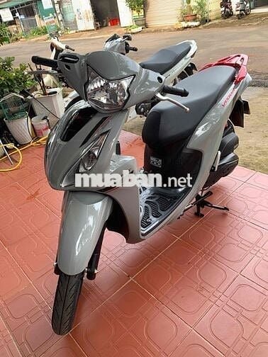 cần bán vison lướt 2.500 km bản sport cao nhất