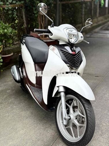 Lưu manh dả danh trí thức ( Nợ xấu đưa trước 20 )