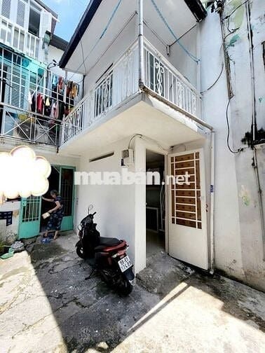 Nhà hẻm 20m2, 1 phòng ngủ, đường Nguyên Hồng, Q. Bình Thạnh