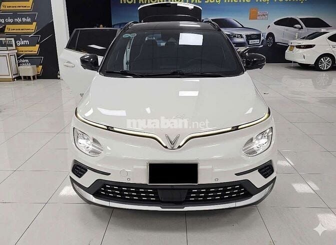 VF E34 2022 MÀU TRẮNG 1 CHỦ CÁ NHÂN