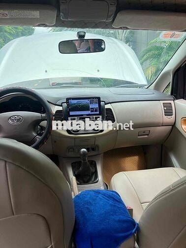 Toyota Innova 2010 G