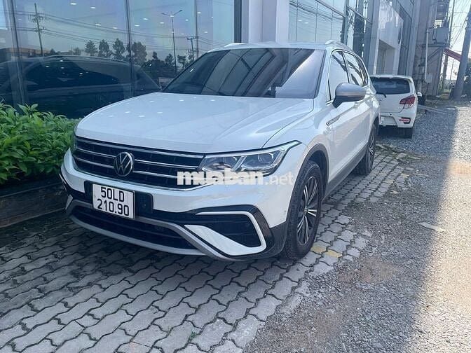 Volkswagen Tiguan Trắng 59929 km