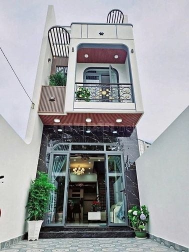 Bán nhà 1 trệt 1 lầu giá rẻ 120m2 ngay Trung tâm Thủ Dầu Một 