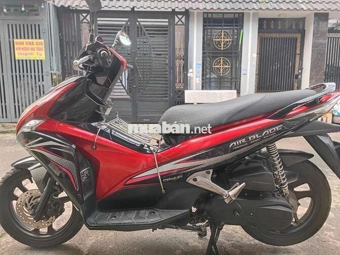 ab 2012.siêu đẹp.máy cực êm mạnh .vỏ cứng cáp.