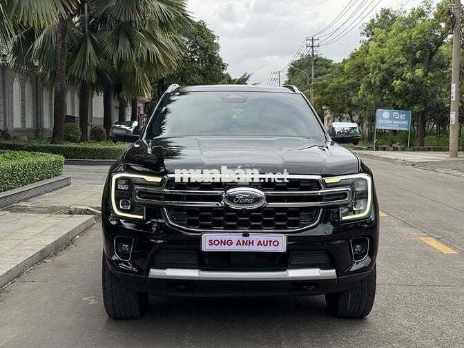 🚘 Ford Everest 2022 Titanium 4x4 1 chủ siêu đẹp 🚘