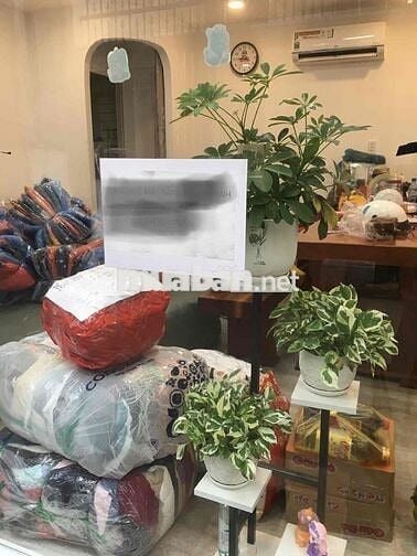 Cho thuê MB HXH ngay trung tâm Q.1, khu phố Tây buôn bán sầm uất