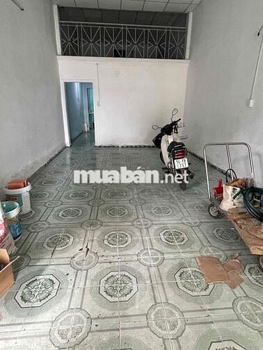 Cho thuê nhà 4 x25-1 phong -1 gac gần chợ đầu mối  xtt32