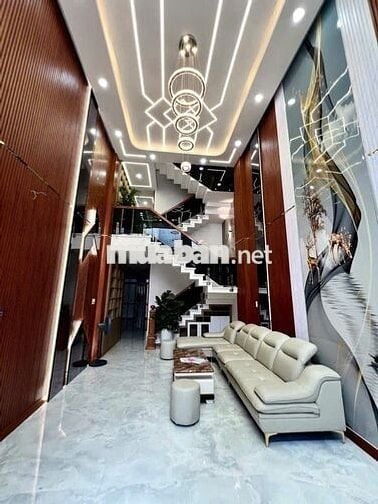 SIÊU PHẨM NHÀ PHỐ  5 TẦNG SẴN THANG MÁY NỘI THẤT CAO CẤP