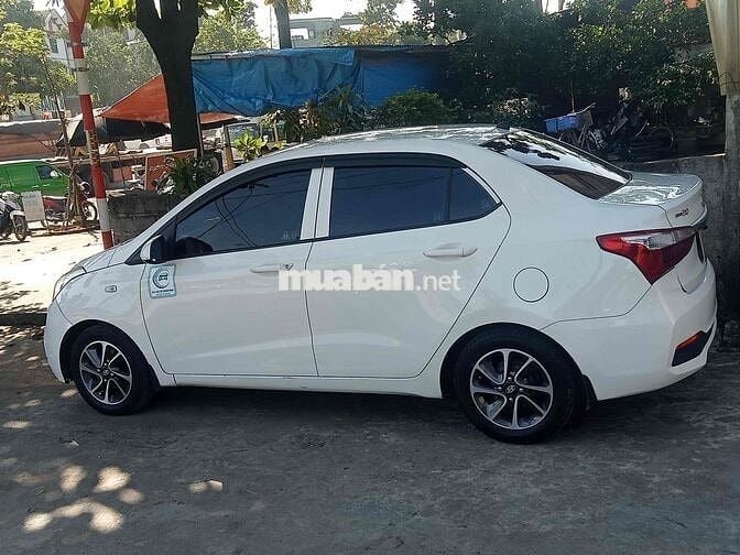 Hyundai Grand i10 2017 Sedan 1.2 MT - 200000 km