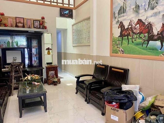 Nhà 2 tầng thổ cư 87m² – phù hợp gia đình có người lớn tuổi cần phòng