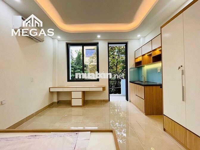 Khai trương căn hộ ban công siêu đẹp ngay cổng trường Văn Lang