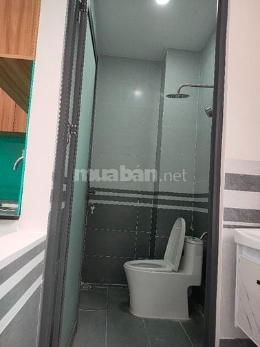 Cần bán căn nhà lầu - SH riêng, đã hoàn công - giá rẻ nhất khu 