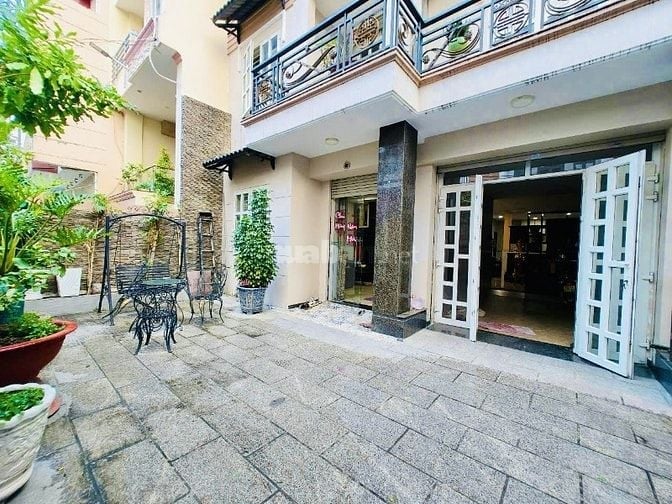 Giá sốc ! Bán nhà đường Lê Văn Thọ, Gò Vấp ~ 209m² ~ 10m x 21m Chỉ 19 