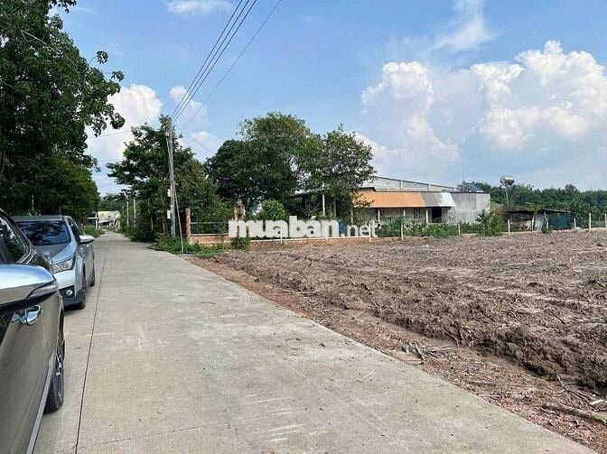 Đất xây nhà trọ sát bên trường THPT Tân Hiệp giá 690tr /420m2 sổ sẳn