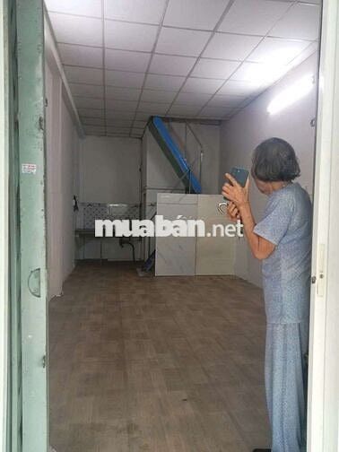 CHO THUÊ NHÀ MT D10-TÂY THẠNH TRỆT 1 LẦU TRỐNG SUỐT DT3.5*8M