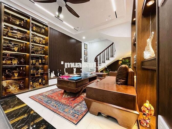 BÁN NHÀ RIÊNG - HOÀNG MAI - 5 TẦNG - FULL NỘI THẤT - Ô TÔ ĐỖ CỬA